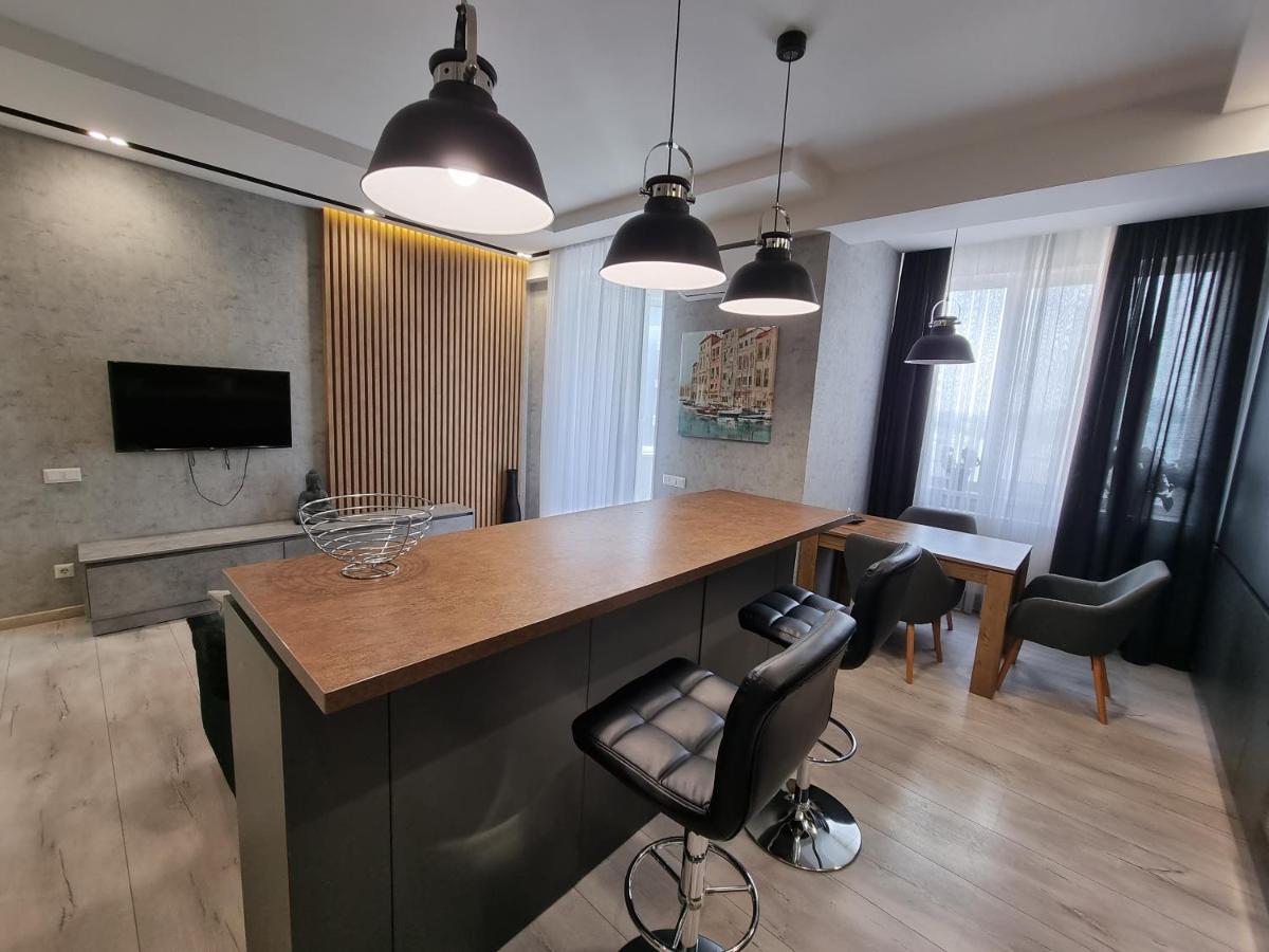 Diplomat The Best Ultra Central Apartaments Chişinău Eksteriør billede