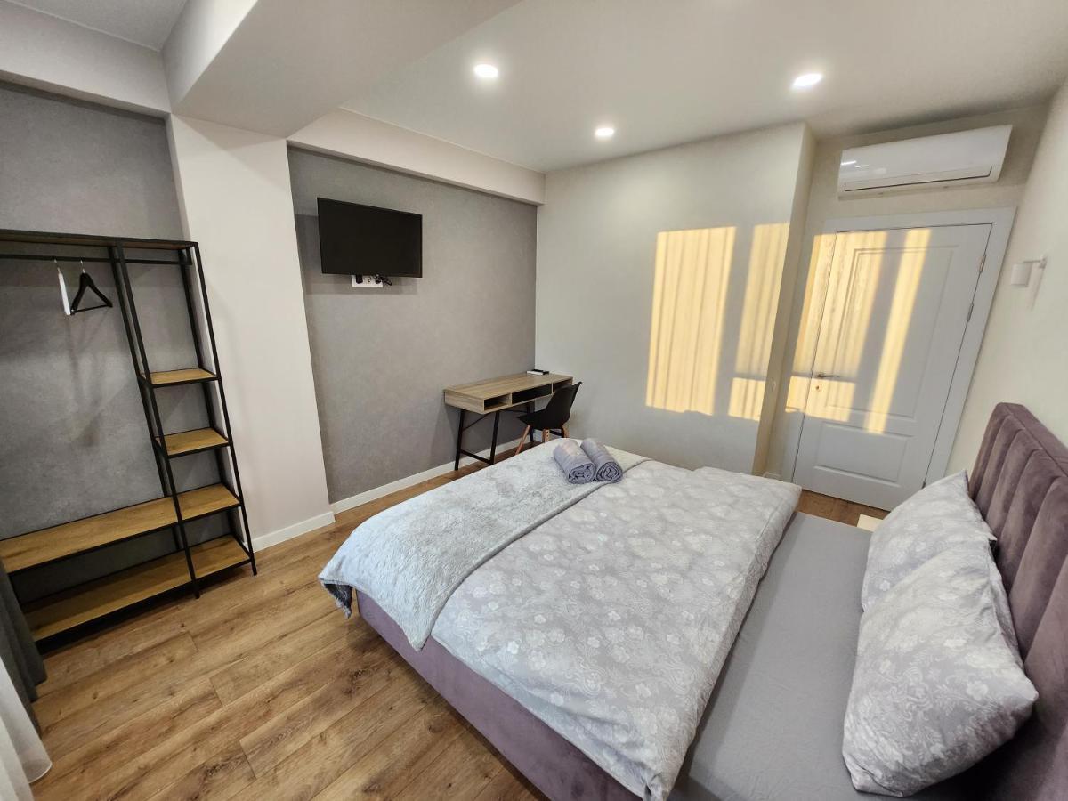 Diplomat The Best Ultra Central Apartaments Chişinău Eksteriør billede
